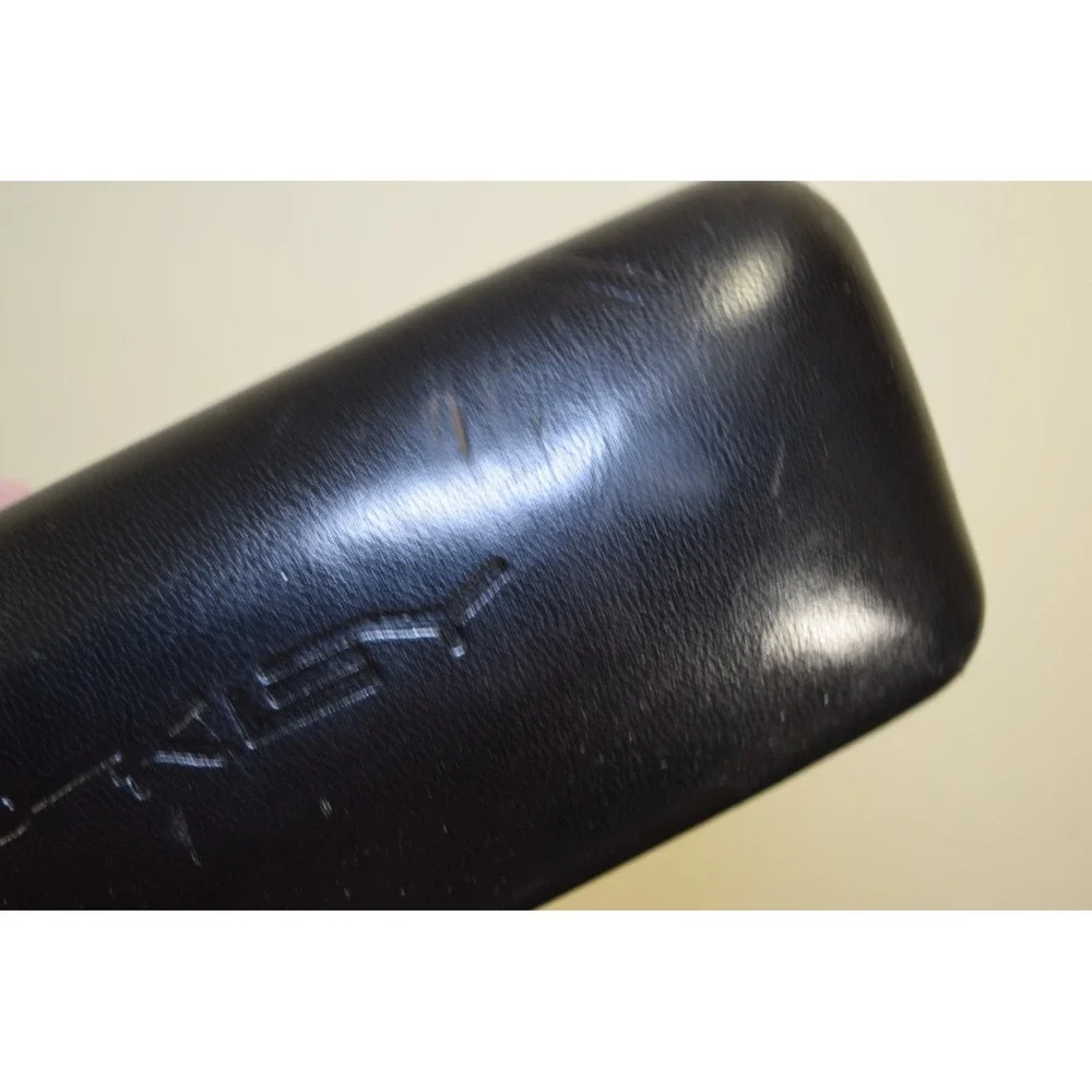 Oakley Sunglasses Eyeglasses Clam Shell Black - Logo CASE ONLY - Flaw